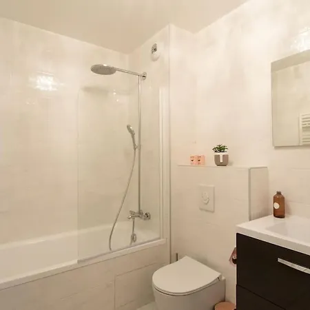 C2 - 2 Bdr Montfleury - Pool, Garage, Terrace & Ac