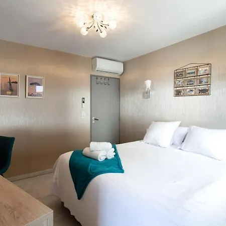 C2 - 2 Bdr Montfleury - Pool, Garage, Terrace & Ac Lejlighed *