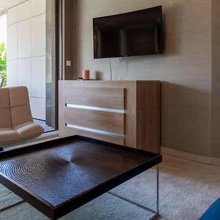 C2 - 2 Bdr Montfleury - Pool, Garage, Terrace & Ac *